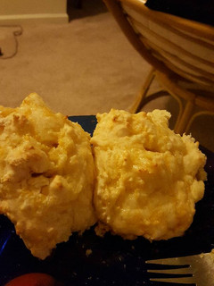 A picture of Cheesy biscuits.