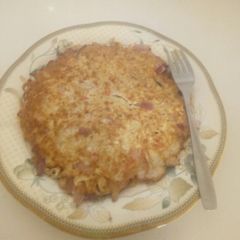 A picture of Indomie omelette.