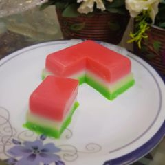 Three color Grass Pudding A picture of Three color Grass Pudding.