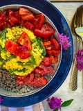 Herbst-Bowl mit gebratenen Tomaten