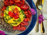 Herbst-Bowl mit gebratenen Tomaten