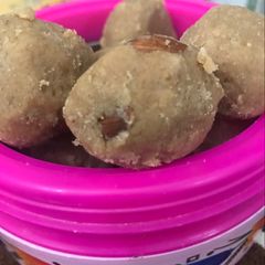 Gond ke ladoo A picture of Gond ke ladoo.