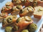 Une photo de cake salé aux olives