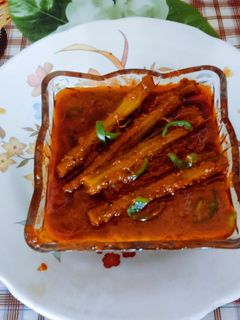 સરગવાનું શાક (Saragva Shak Recipe In Gujarati) રેસીપી મુખ્ય ફોટો