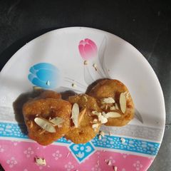 A picture of Banana malpua.