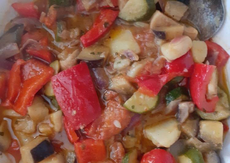 Caponata a mia maniera..buona però!!! 😜😜💋💋😋😋