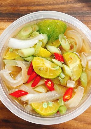 Hình của món Bì heo ngâm sả tắc.