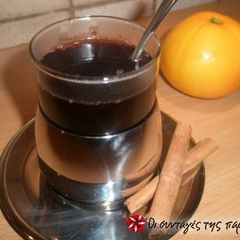A picture of Hot wine with spices.