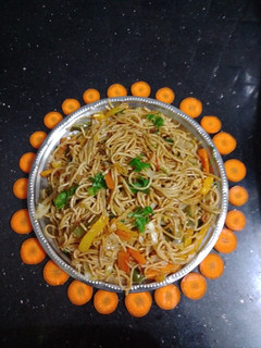 சைனீஸ் ஸ்டைல்,*வீட் ஹக்கா, வெஜ் நூடுல்ஸ்*(veg noodles recipe in tamil) செய்முறை முக்கிய புகைப்படம்