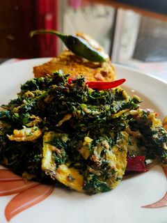 মাছের মাথা দিয়ে বেতো শাক(macher matha diye beto saag recipe in bengali) রেসিপির প্রধান ছবি