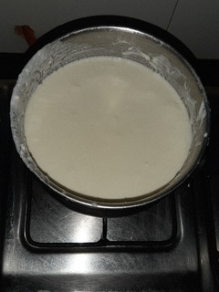 A picture of Thick curd.