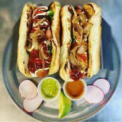 A picture of Chicken Hot Dog.