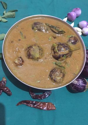 எண்ணை கத்திரிகாய் குழம்பு 🍆🍆🍆 (Ennai kathirikai kulambu recipe in tamil) செய்முறை முக்கிய புகைப்படம்