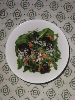 Sültcéklás rukkola saláta recept fotója