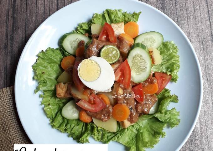 Langkah Mudah untuk Menyiapkan Gado gado semarangan, Menggugah Selera