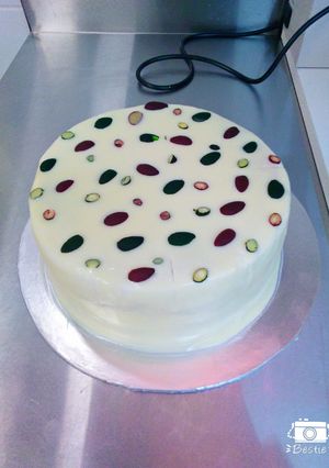 A picture of Burfee cake.