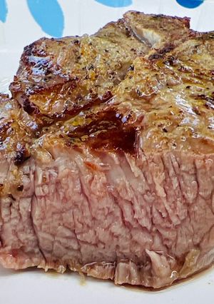 A picture of Grilled Lamb 🐑 Chops.