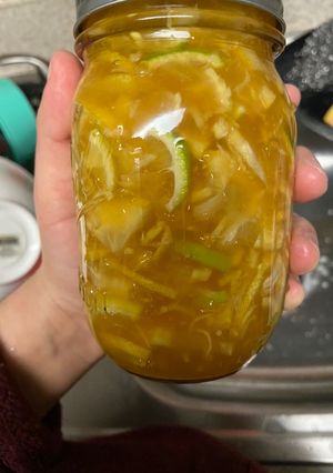 Una foto de Miel citronada con jengibre