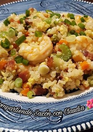 Una foto de Arroz frito🌺