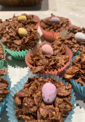 A picture of Easter Cornflake Cakes.