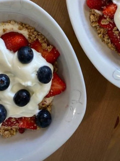Foto de Iogurte com Fruta e Granola