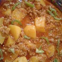 A picture of Potato potato qeema.