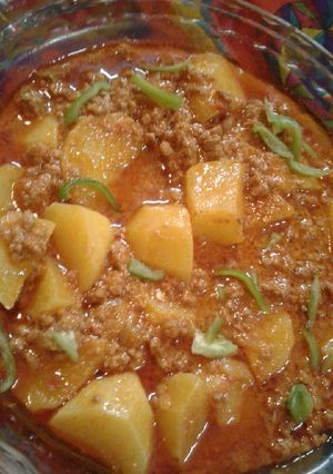 A picture of Potato potato qeema.