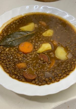 Una foto de Lentejas con chorizo, patatas y zanahorias al Depp