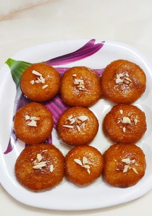 सूजी रसभरी रेसिपी मुख्य फोटो