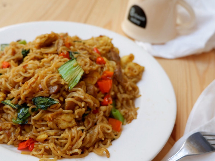 Bagaimana Menyiapkan Mie goreng rumahan/simple gak ribet yang Sempurna