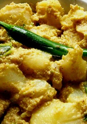 A picture of Spicy Potato with Khus Khus/Poppy seeds Or Alu Posto.