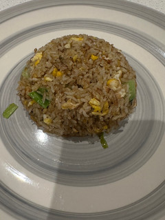 A picture of ข้าวผัดกระเทียม.