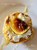 Friselline con mousse di feta,fichi e miele