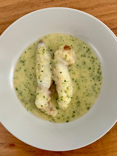 Una foto de 🐟 Rape en salsa verde 🌿