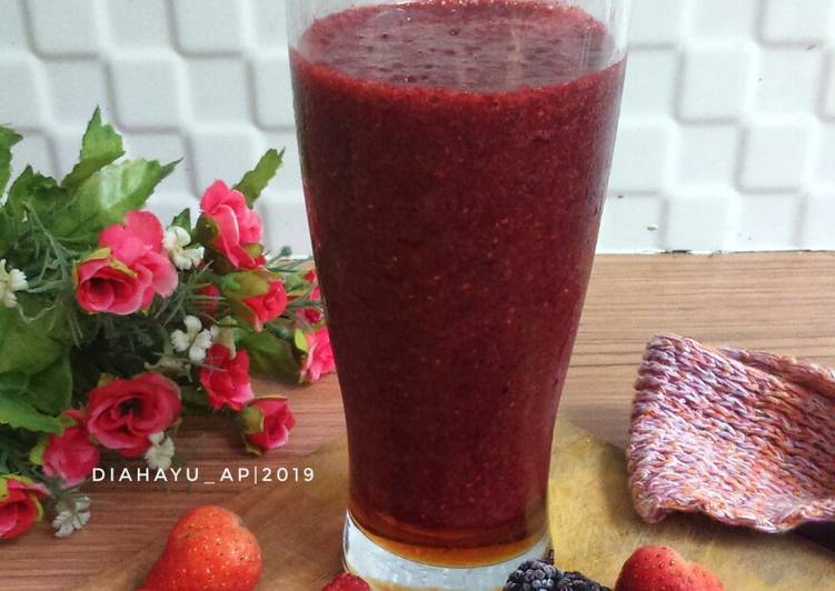 Cara Gampang Membuat Mix berry juice yang Bikin Ngiler