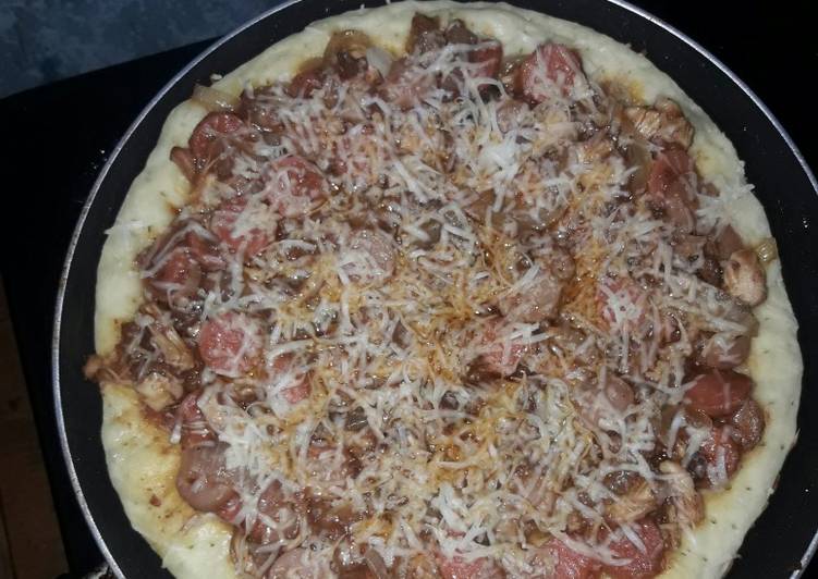 Langkah Mudah untuk Membuat Pizza Teflon keju sosis ayam Anti Gagal