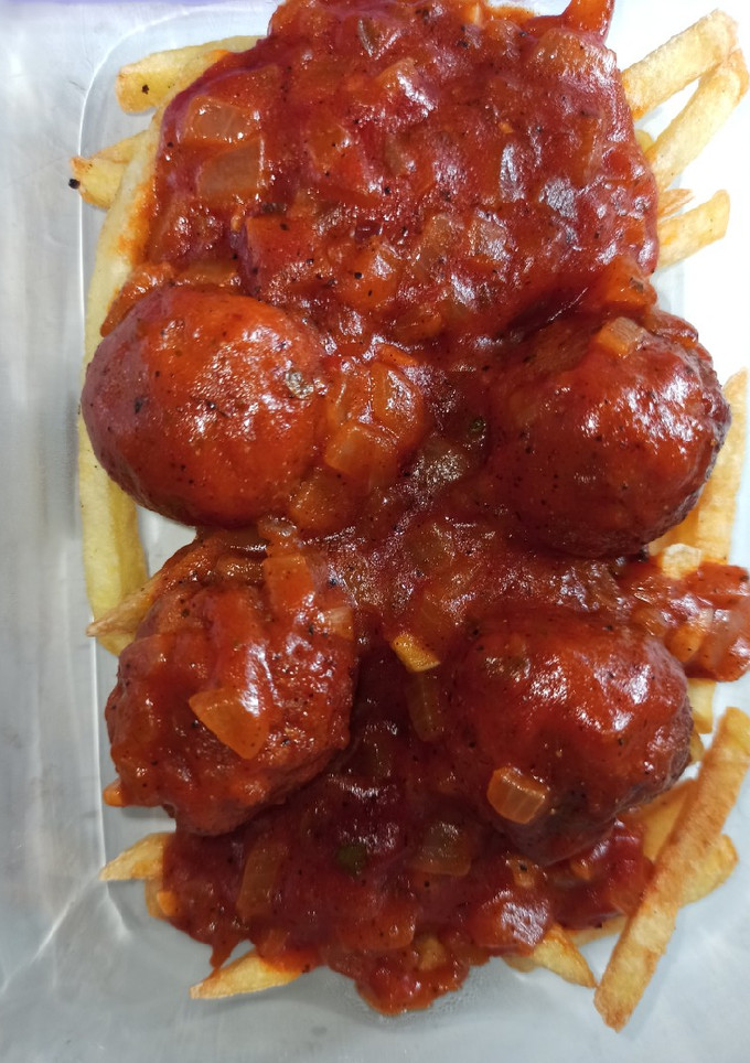 Una foto de Albóndigas en salsa de tomate 🤤