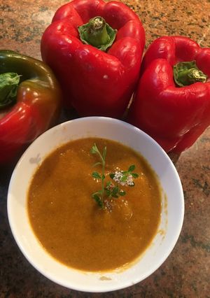 Una foto de Dip griego para untar de Pimentón o Pimientos (muhammara) #keto
