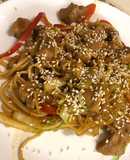Лапша удон со свининой и овощами