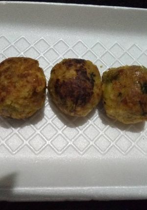 A picture of Rice & chhole healthy balls.
