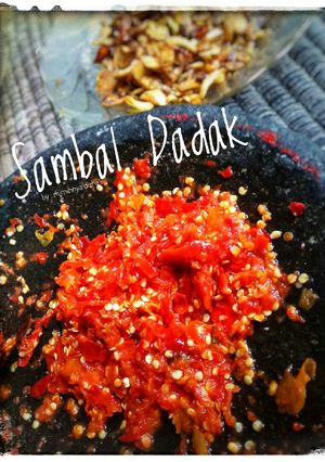 Foto resep Sambal dadak ala Bunda..