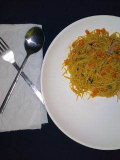 A picture of Stir-fry spaghetti.
