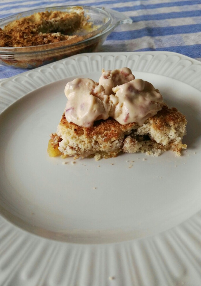Una foto de Crumble de manzana