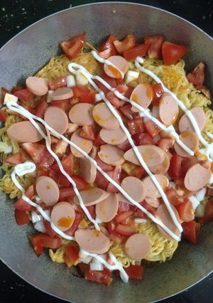 Hình của món Pizza Mỳ Gói Bất Bại.