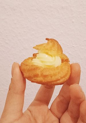 Hình của món Choux Creme (bánh su kem).