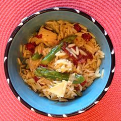 A picture of Orzo Asparagus Salad.