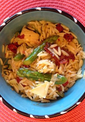 A picture of Orzo Asparagus Salad.