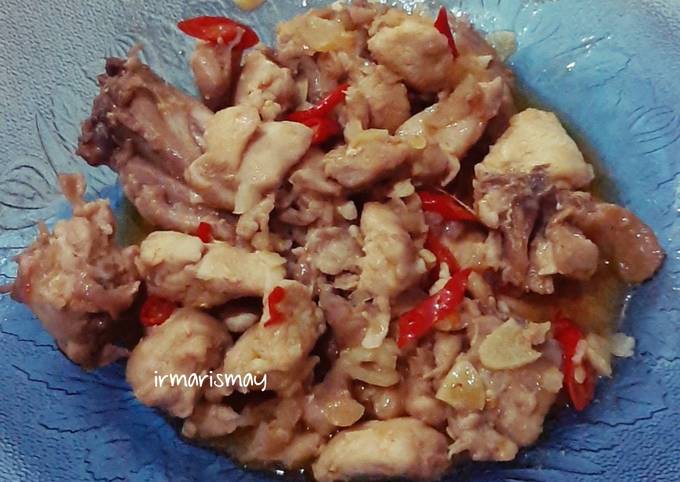 22. Ayam Masak Lemon Saus Mentega