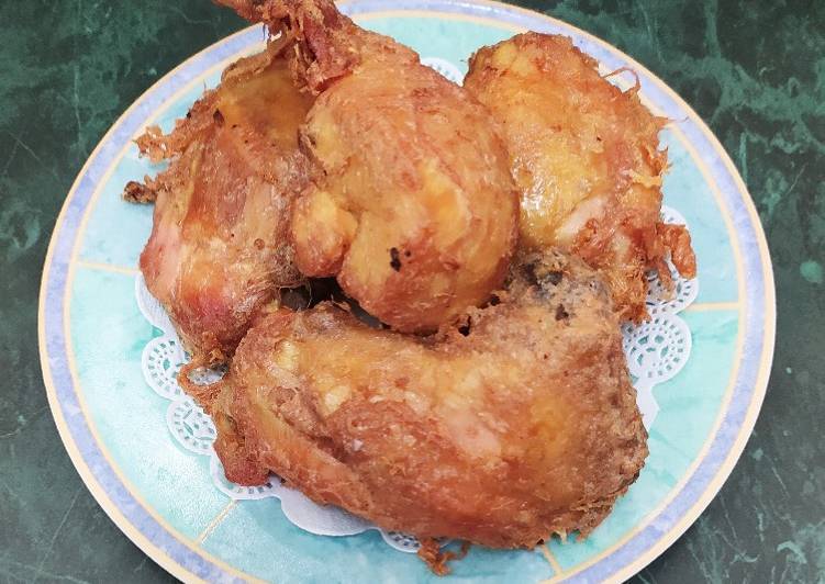 Cara Gampang Menyiapkan Ayam Goreng Bumbu Kuning, Menggugah Selera