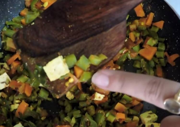 Recipe: Delicious Tofu and green veggies mix